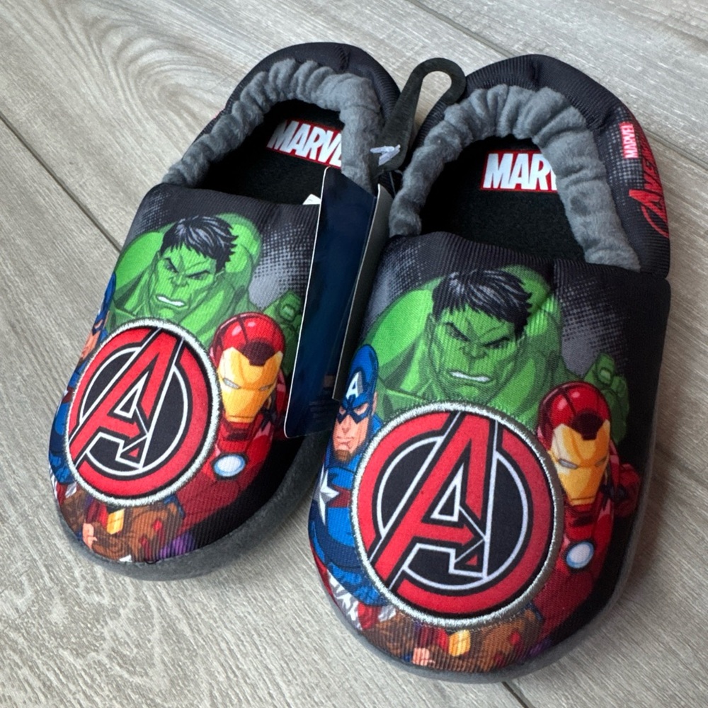 Marvel Avengers Kids Foam Slippers Kids XL 11/12‎ Hulk Ironman Captain America